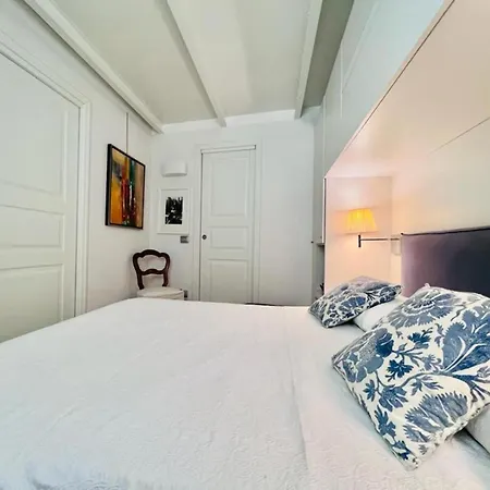 Comecasa Two-bedroom House On The Harbor Apartment Saint-Tropez